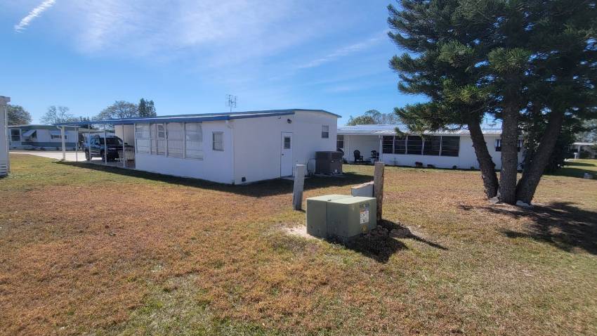 205 Rainbow Lane West a Dundee, FL Mobile or Manufactured Home for Sale